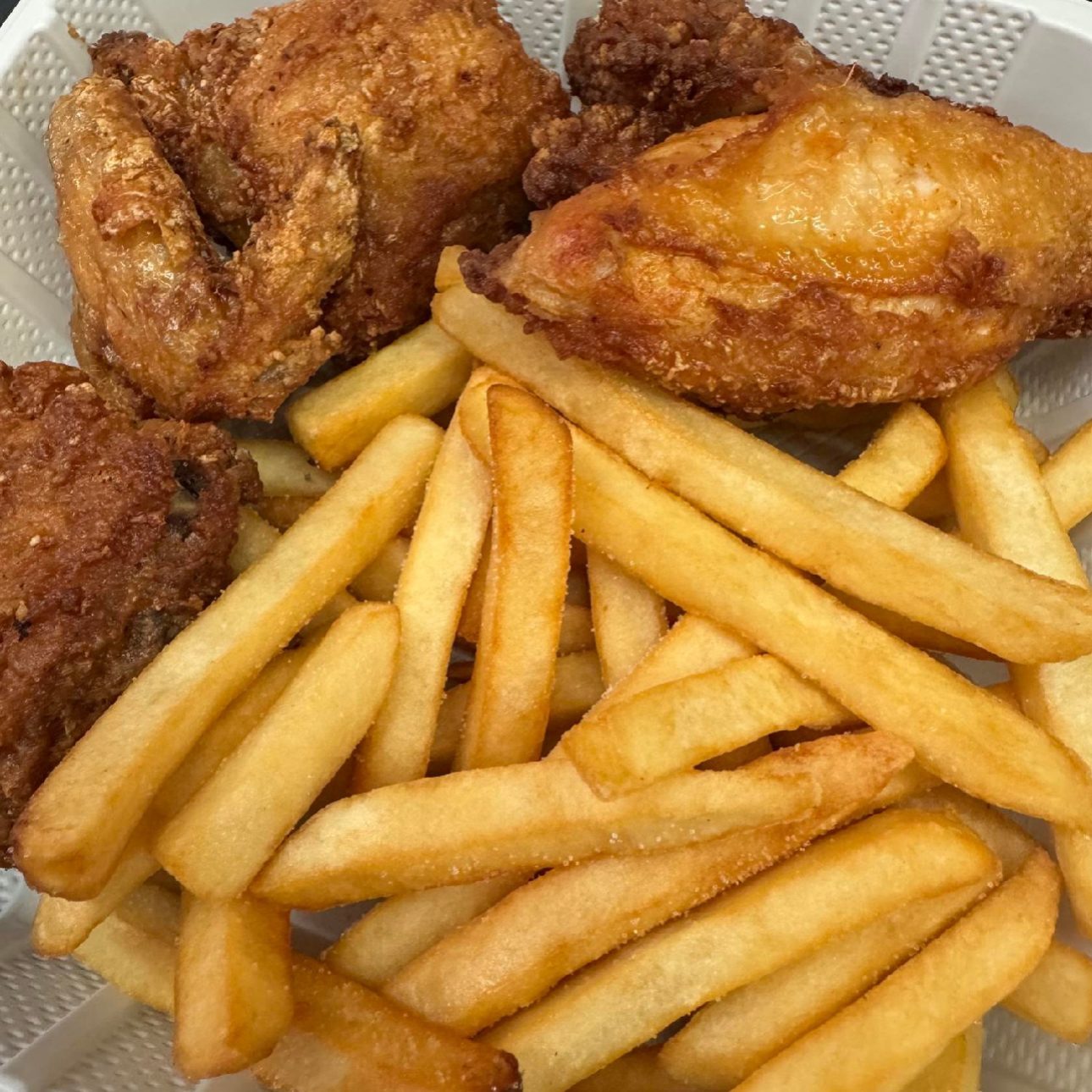 4 Piece Fried Chicken with Fries.