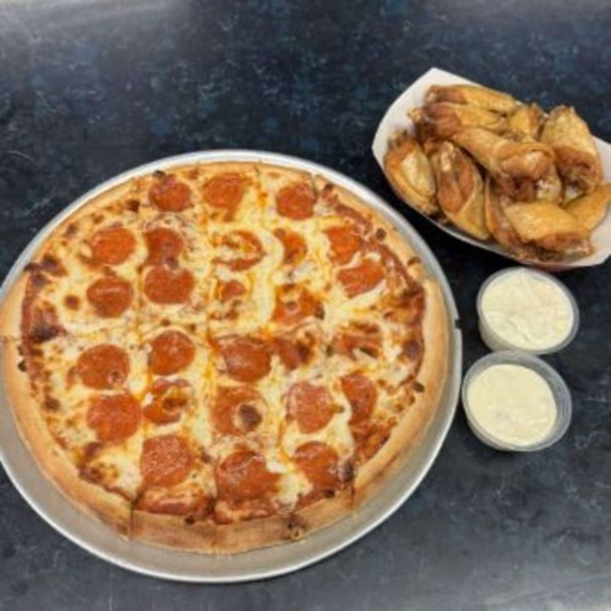 Small Pizza with 12 Wings
