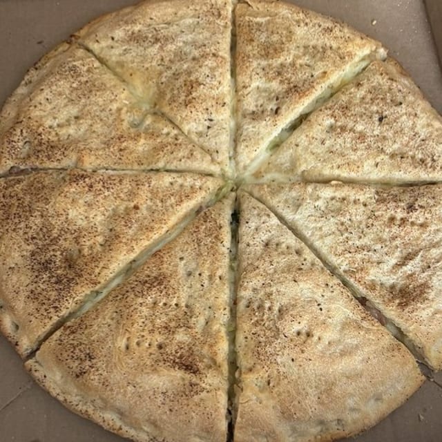 Luna Pizza.
